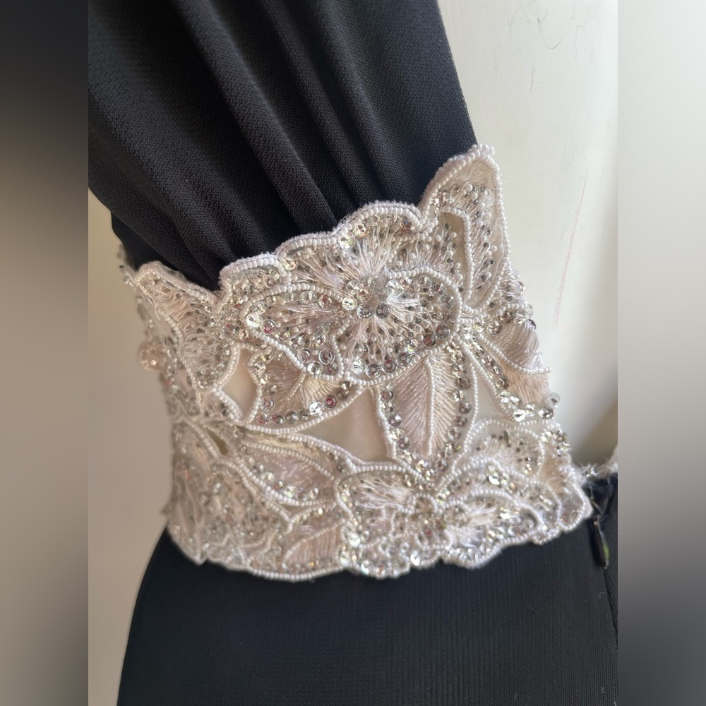 Dress - Picture 8 of 13